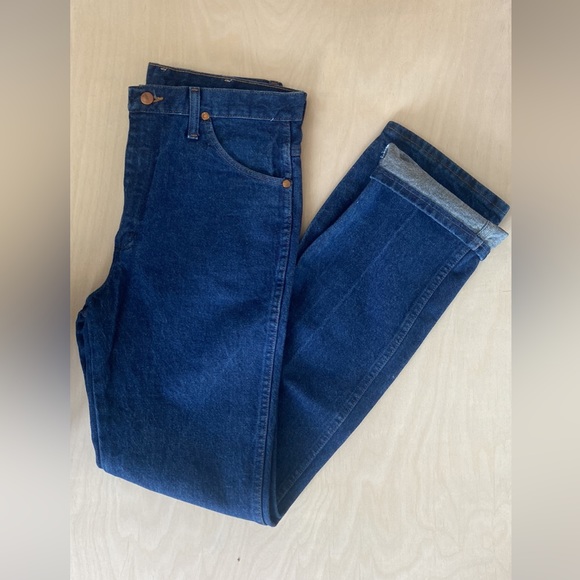 Vintage Wrangler Denim — GUC - Picture 3 of 8